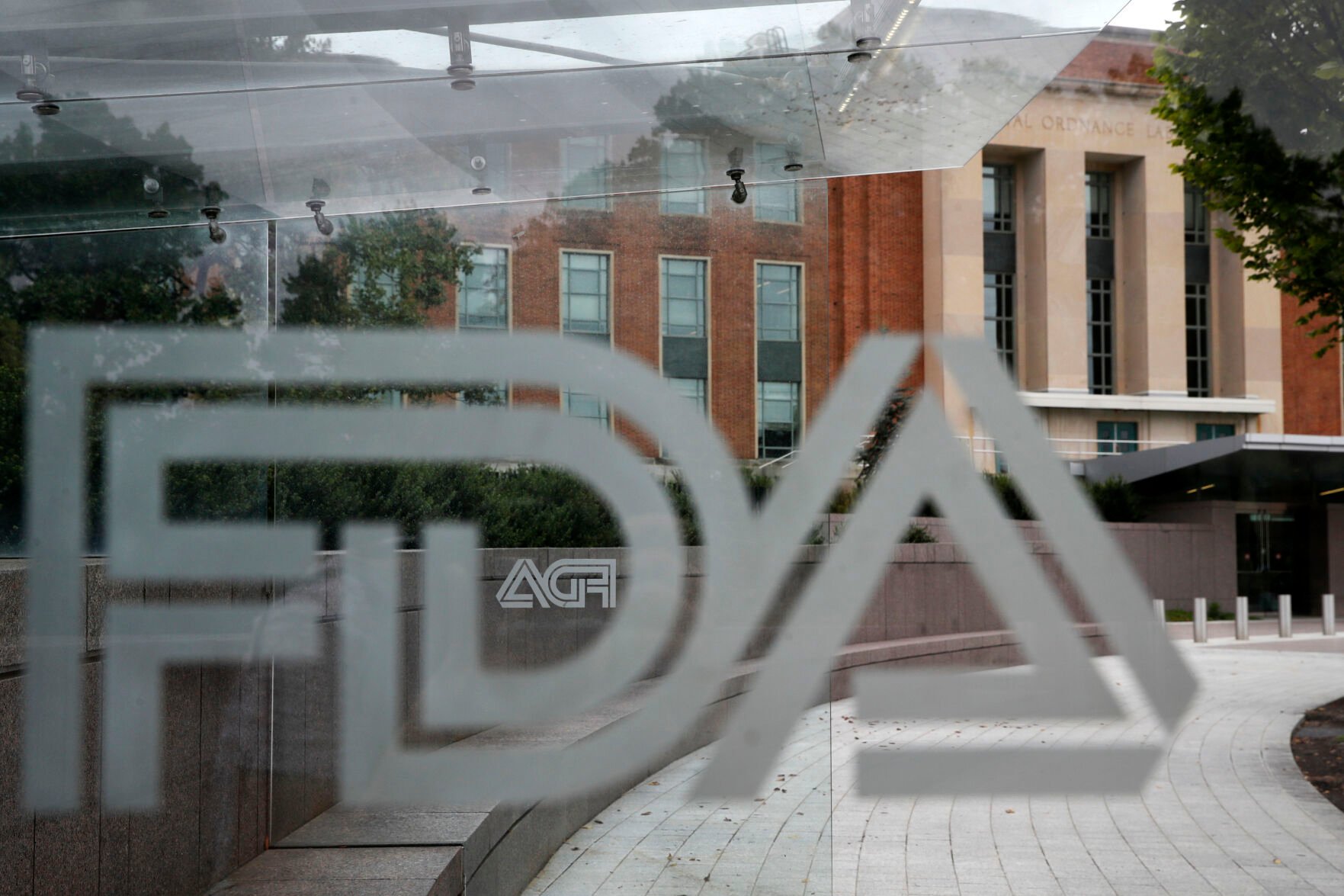 140,000 bottles of popular cholesterol medication recalled, FDA says